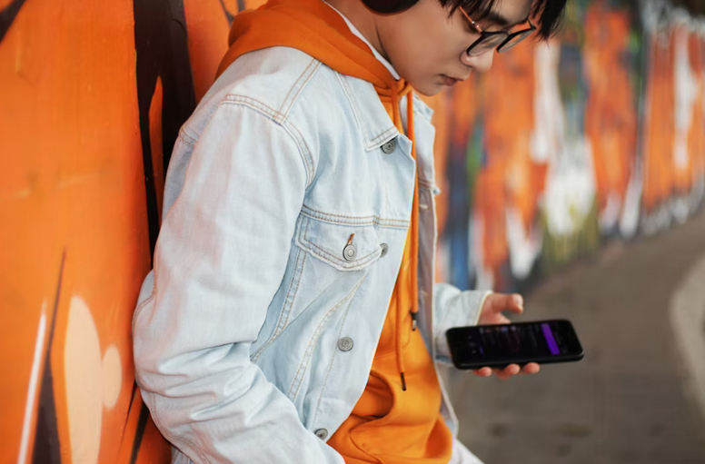 user using casino platform